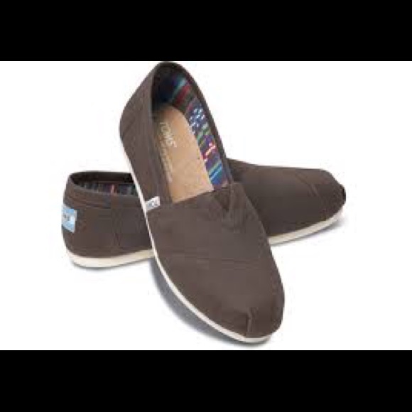 Toms - Picture 2 of 2